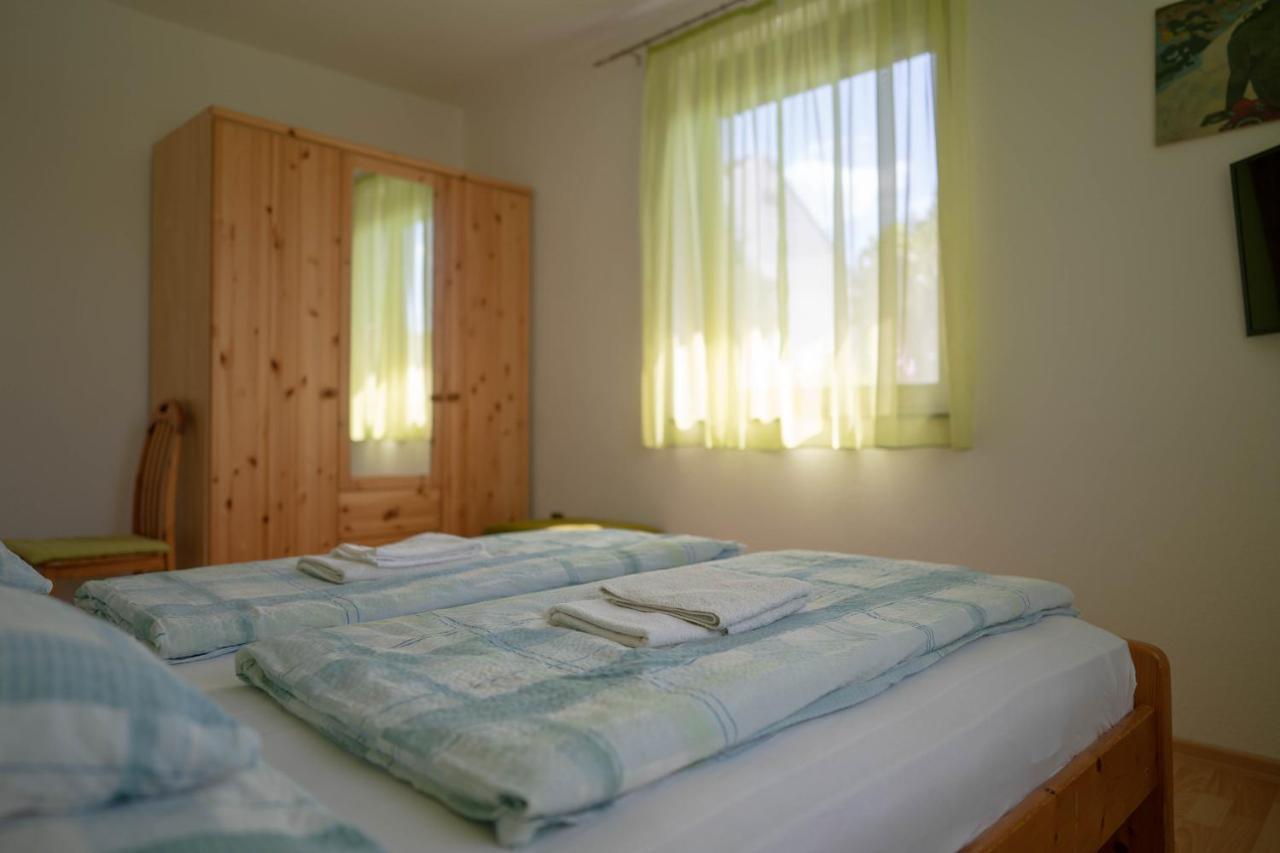 Marietta Apartman เฮวิซ ภายนอก รูปภาพ