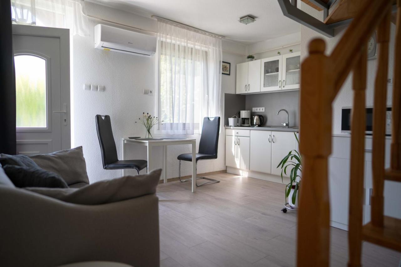 Marietta Apartman เฮวิซ ภายนอก รูปภาพ